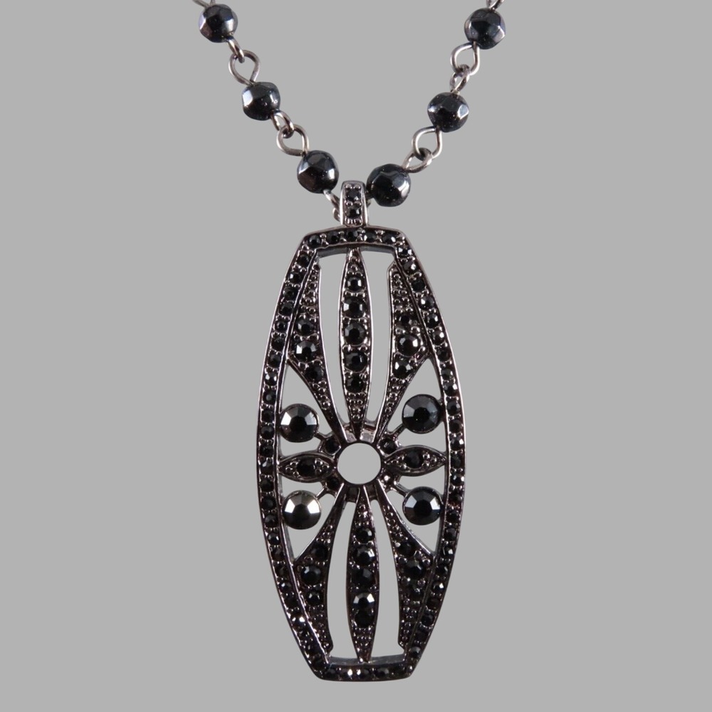 NWT Modern MONET BLACK BEADED NECKLACE Black Crystal STAR RECTANGLE PENDANT 18"